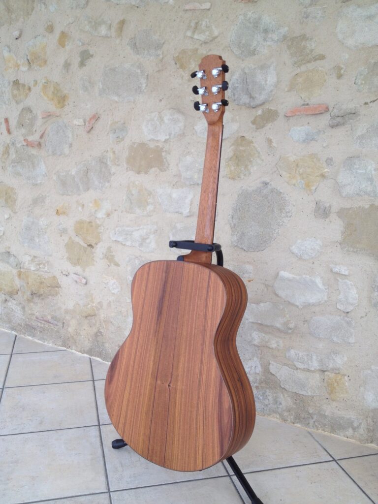 Guitare acoustique